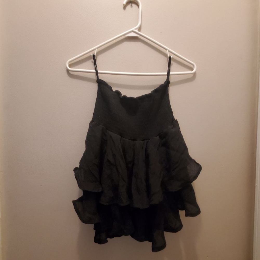 Black ruffled tube top